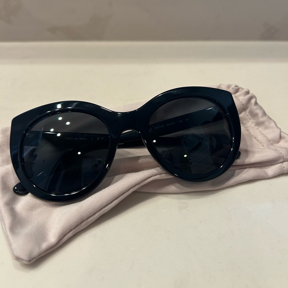 Tory Burch 7076 Sunglasses